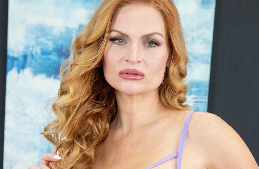 Sedona Reign Is Fucking All Of Brads Big Cock Live