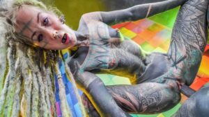 Anuskatzz Knows How To Squirt