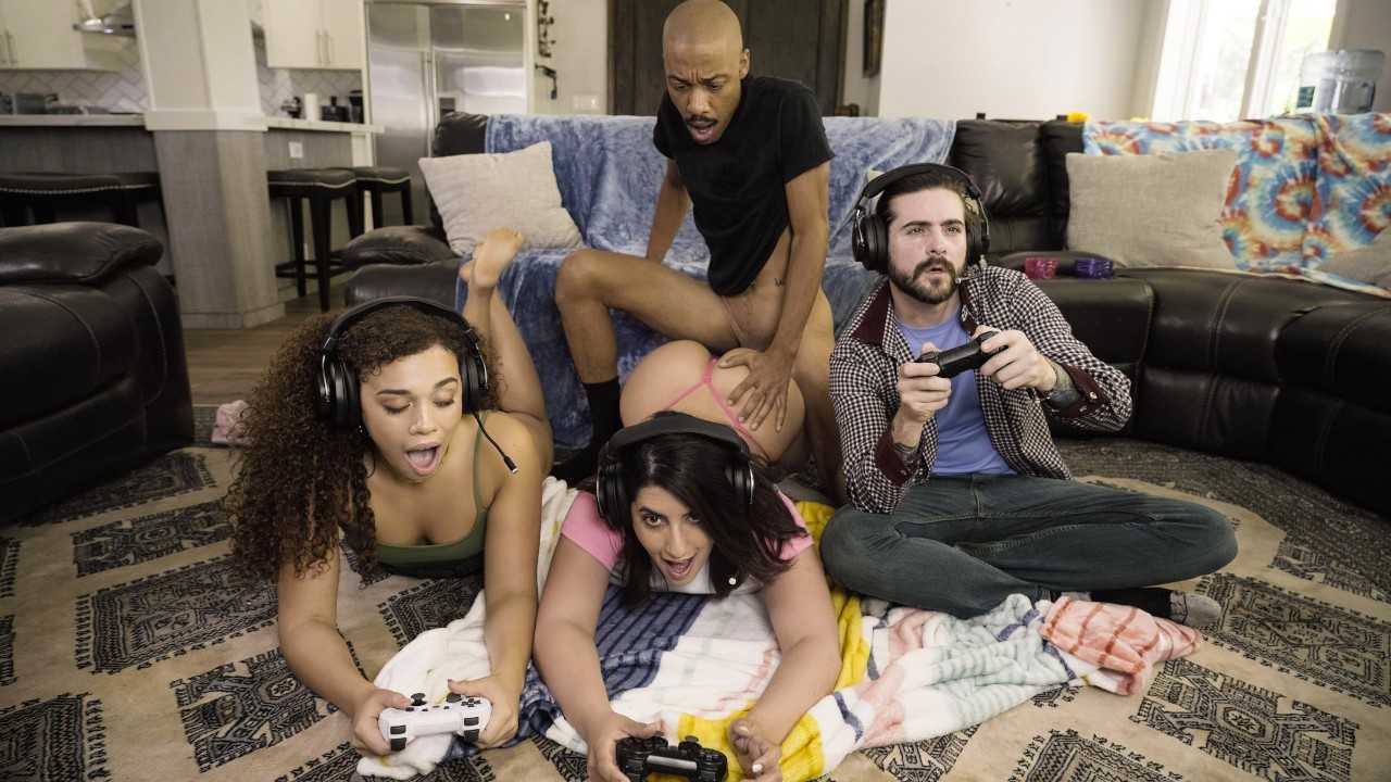 CoOp Mode Fuck For Gamer Girls