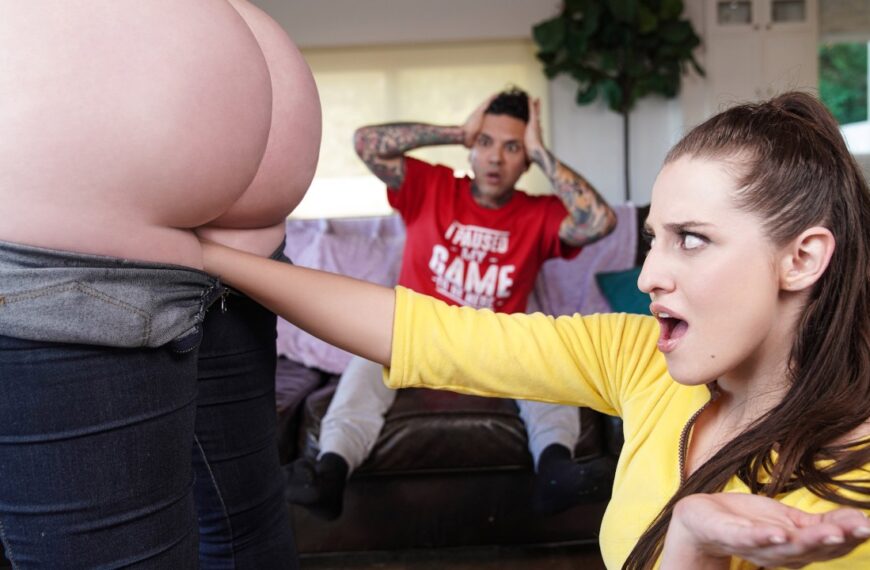 Horny Cosplay Cutie Fists Gorgeous Ginger Goddess