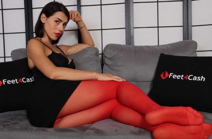 Scarlet Seduction From Petra's Foot Tease