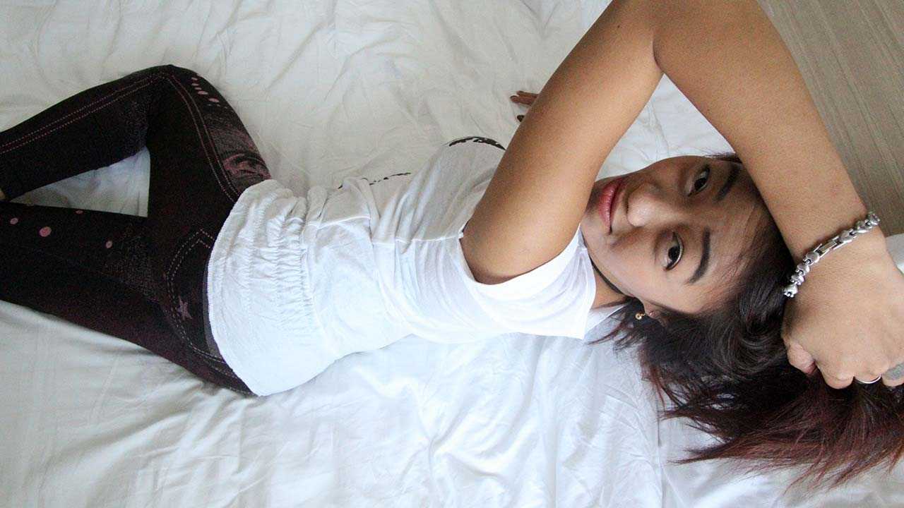 Shy Girlfriend Sex Experience In Manila