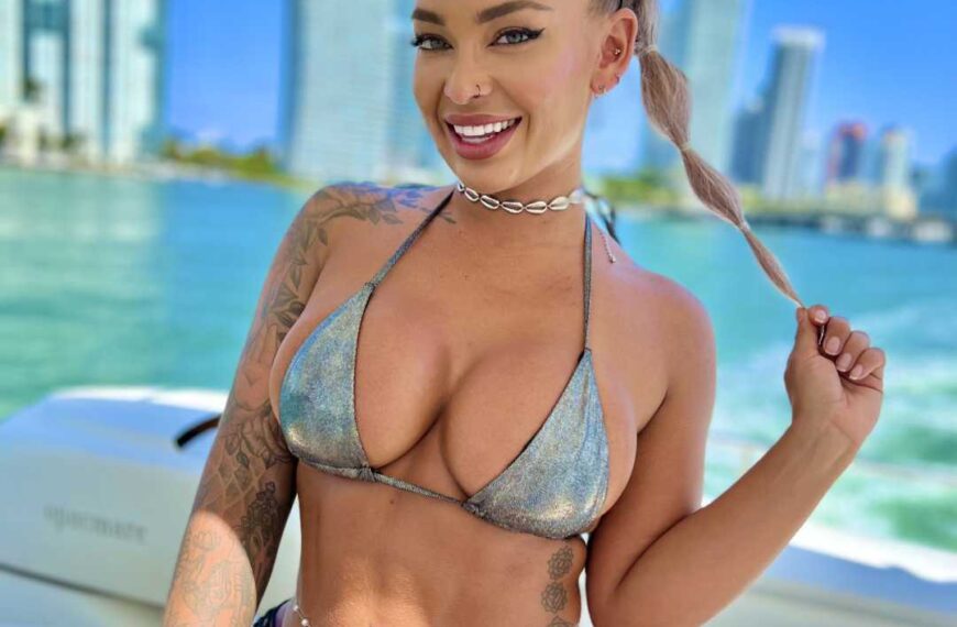 Hayley Davies Makes The Yacht Rock