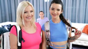 Stepsis Has A Sleepover S36E2