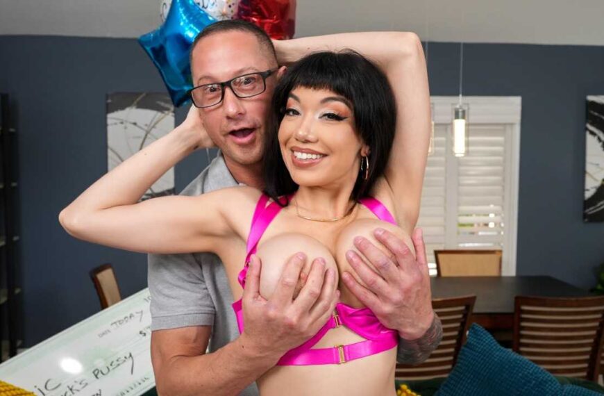 Lucky Dad Wins Little Puck's Pussy