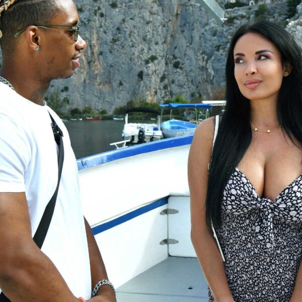 Anissa Kate Gets Hot Under The Sun