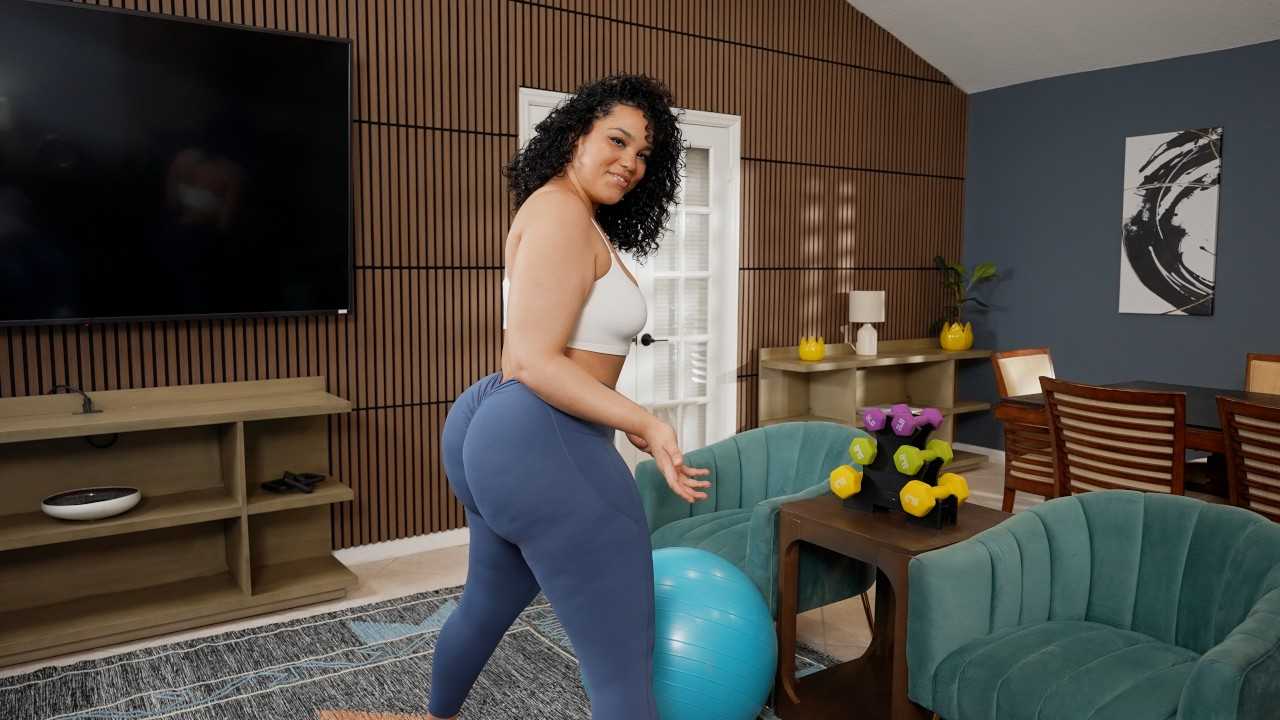 My Big Booty Roommate