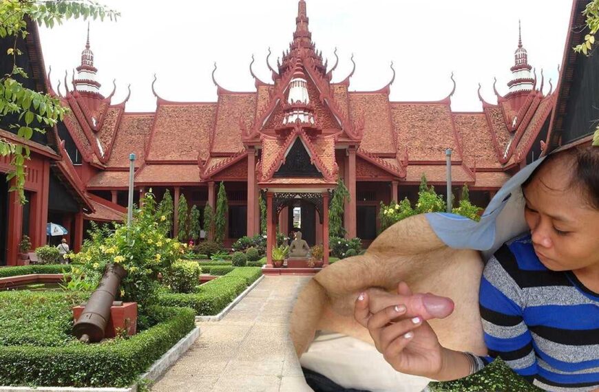 Cambodian Blowjob And Quick Creampie