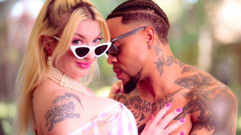 Leya Falcon As Barbie Boobs Gets Satisfied