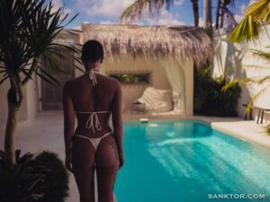 Sanktor 187 Shaved Head Lesbian With The Pierced Nipples
