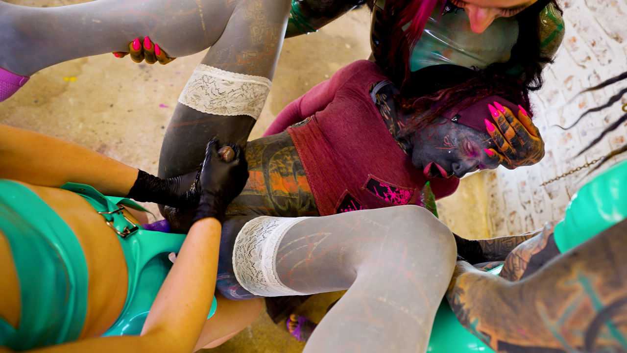 Ass Fuck and Sex Toy Frenzy With Tattooed Beauties