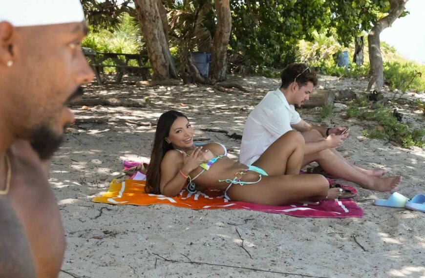 Bae's Beach Day Anal