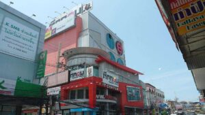 Tukcom Pattaya Shopping Center Visit
