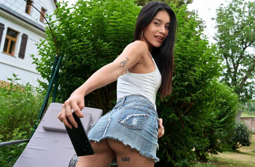 Carolina Guerrero For Onlytarts