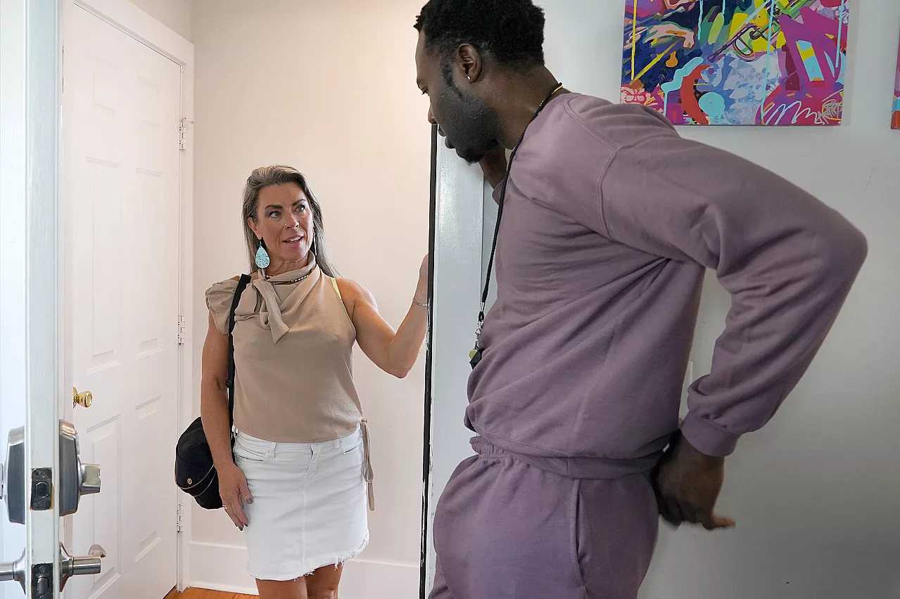 Sexy Milf Athena West Is Ready For That Thundercock In Her Ass