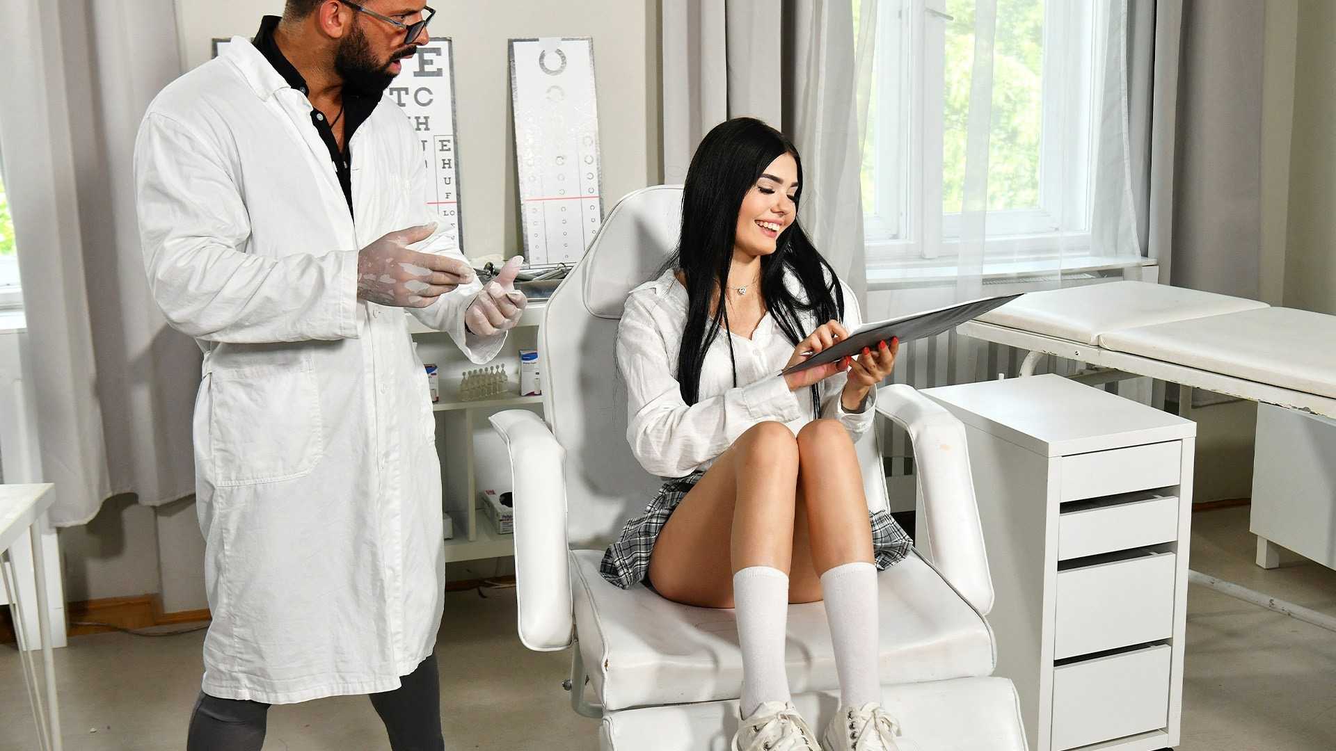 Luna Bunny's Dirty Doctor's Appointment