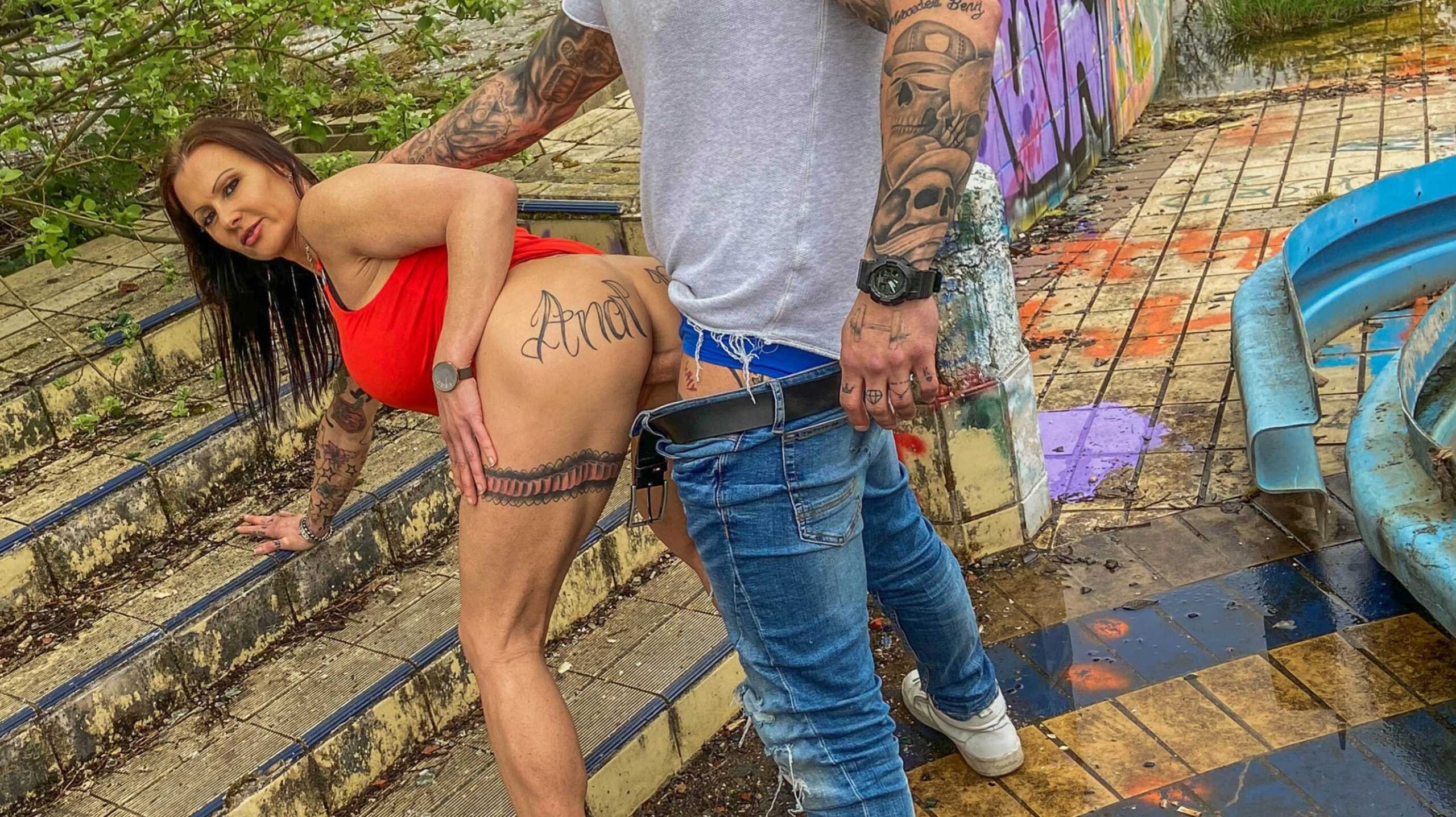 Julia Exclusiv Public Fucking Is All She Needs