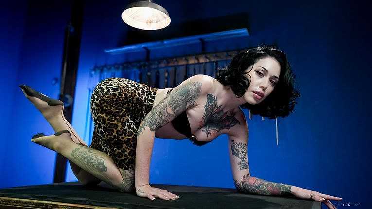 Joi Foot Tease With Arson Leigh