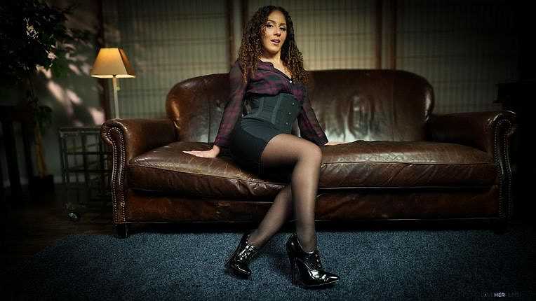 Joi Foot Tease With Liv Revamped