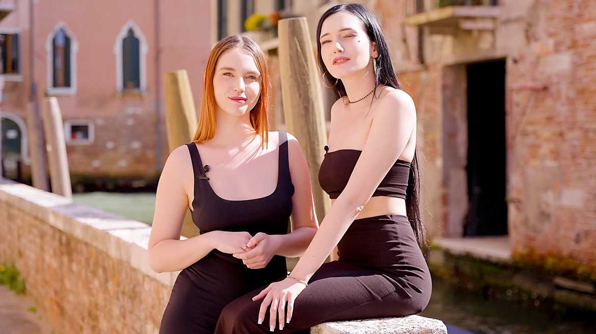 Britney Dutch And Leya Desantis A Venetian Alleyway Is The Best Place For A Fuck