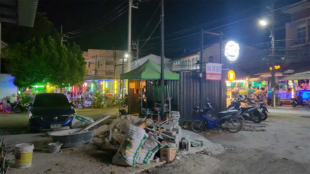Quiet Phuket Neighbourhood Explored