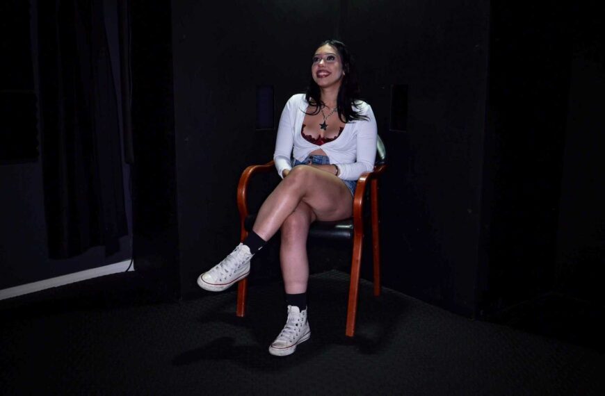 Raven Reverie First Gloryhole Interview