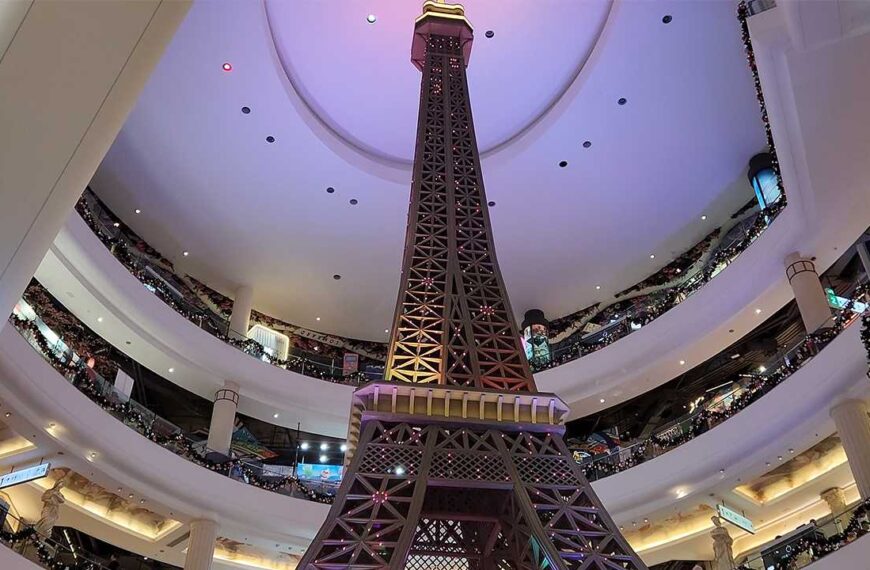 Terminal 21 Paris Floor