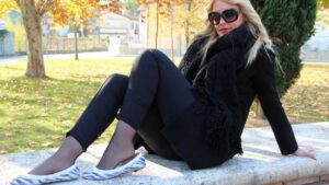 Dollface Christelle Showing Off Her Nyloned Feet Outdoors