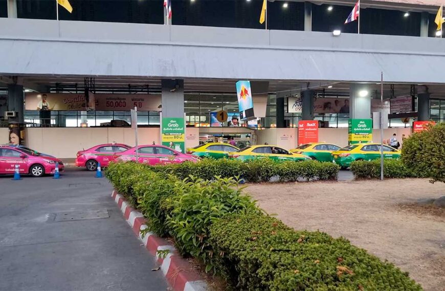 Mo Chit Bus Terminal Arrival