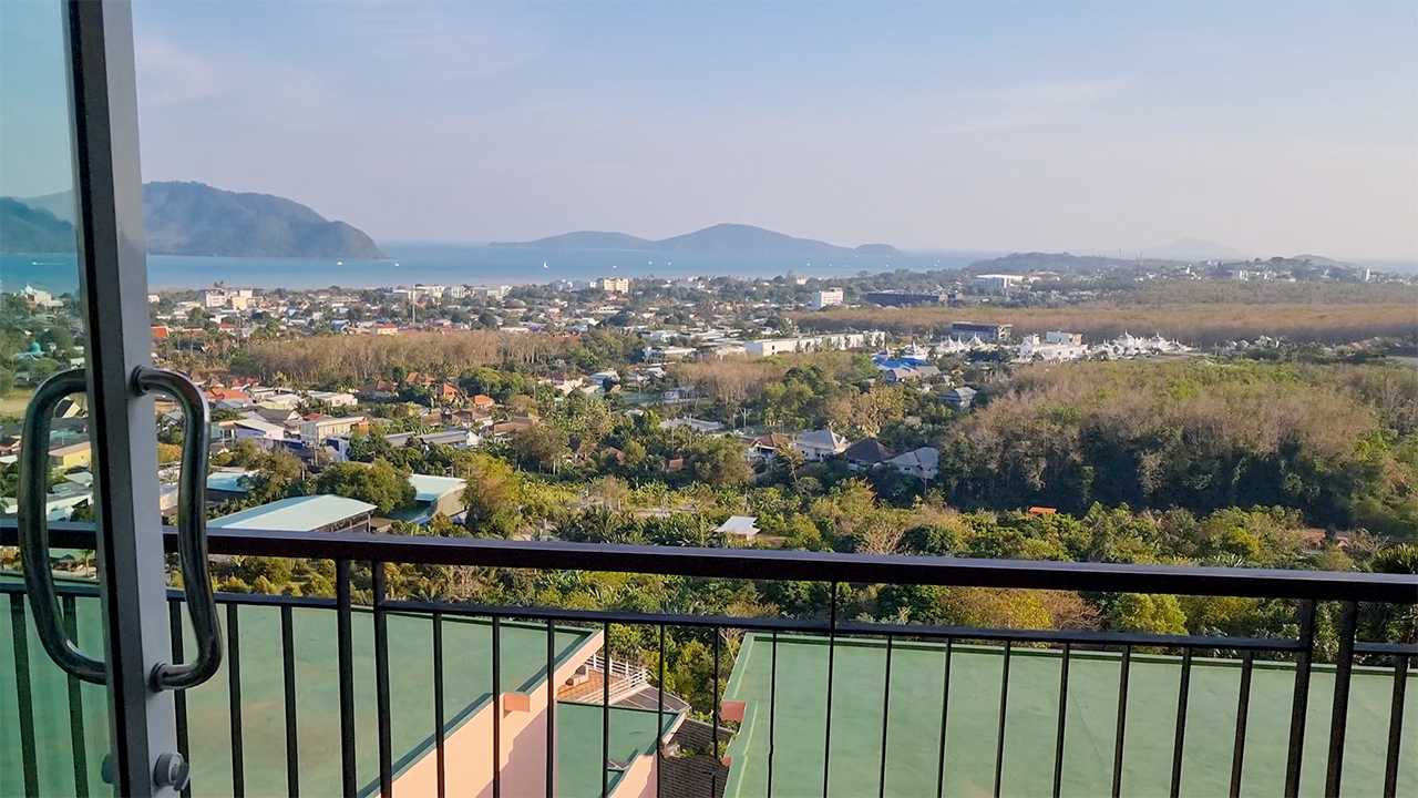 Fancy Phuket Hotel Room