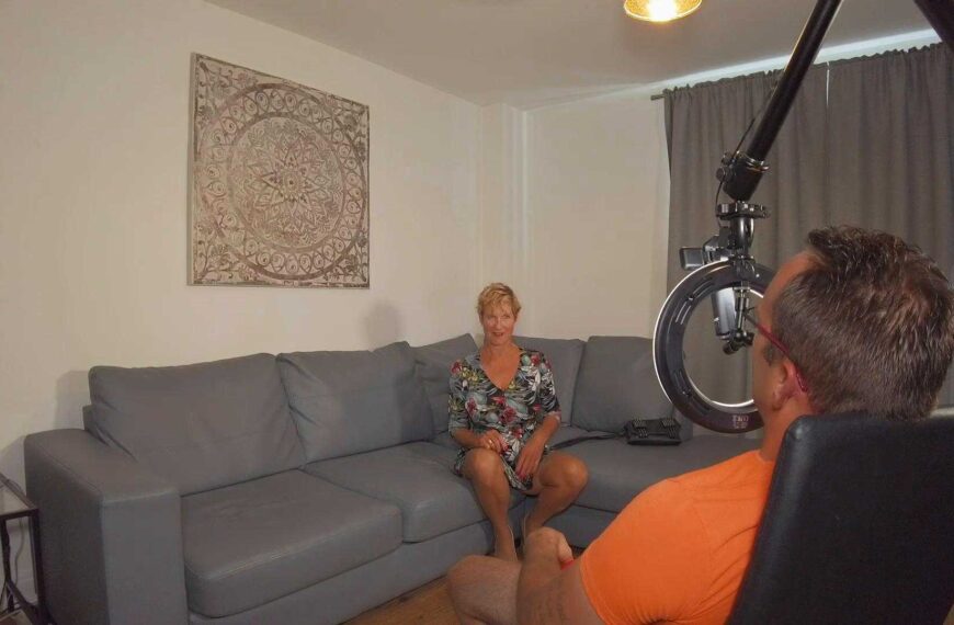 Molly Milf Has Some Fun With Cheffie Shot