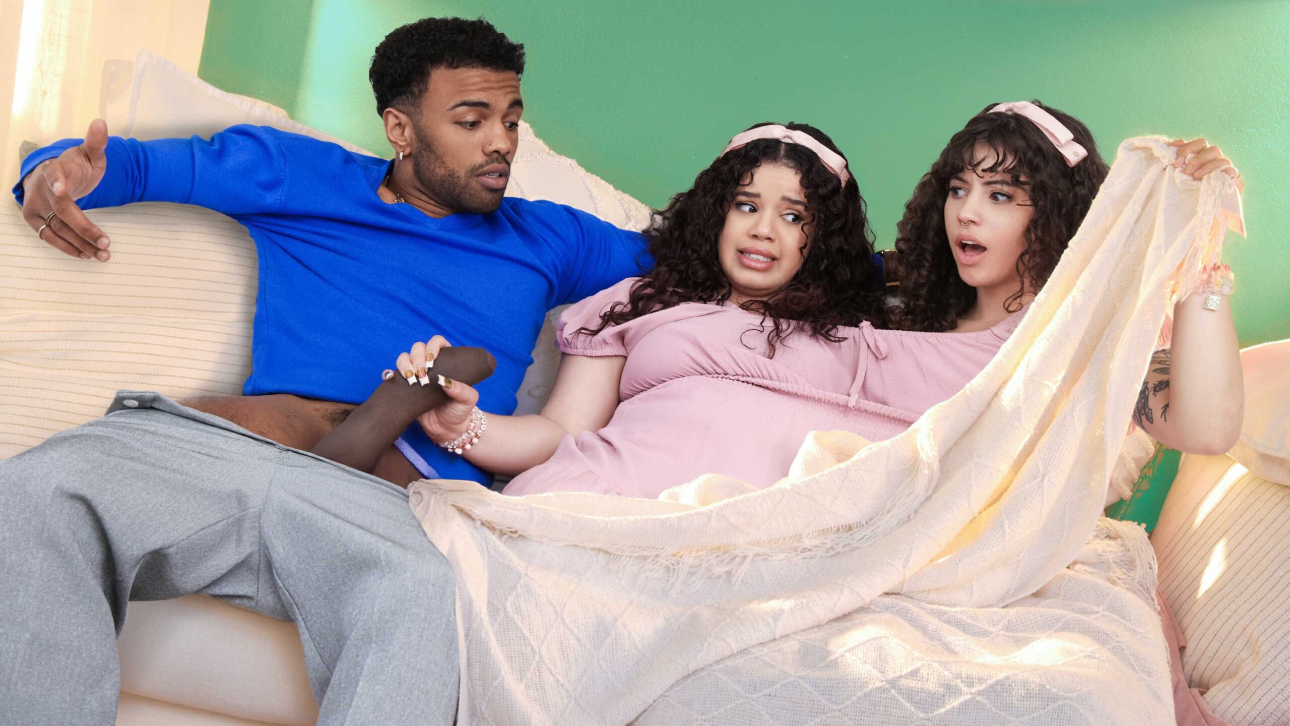 “There's Two Of You!” Conjoined Twins Share A Bbc