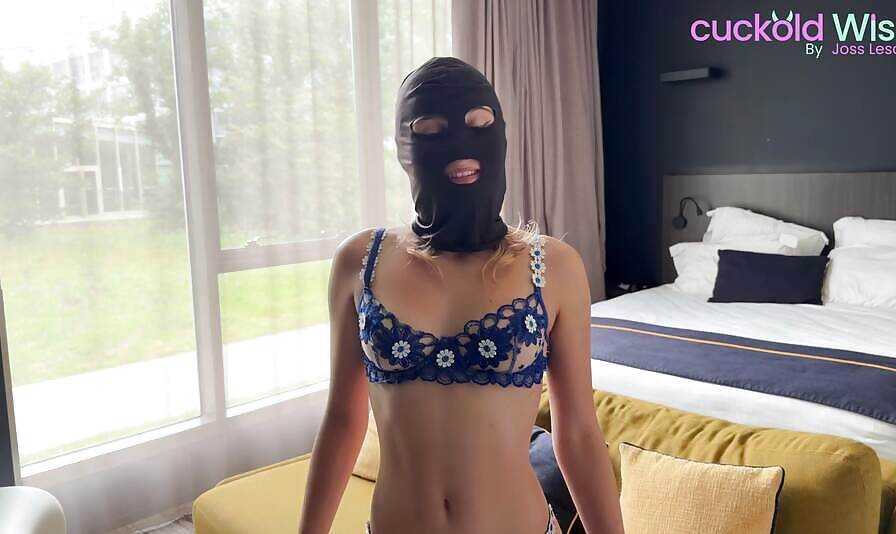 Leyna Teen Bush Pussy Lanscape