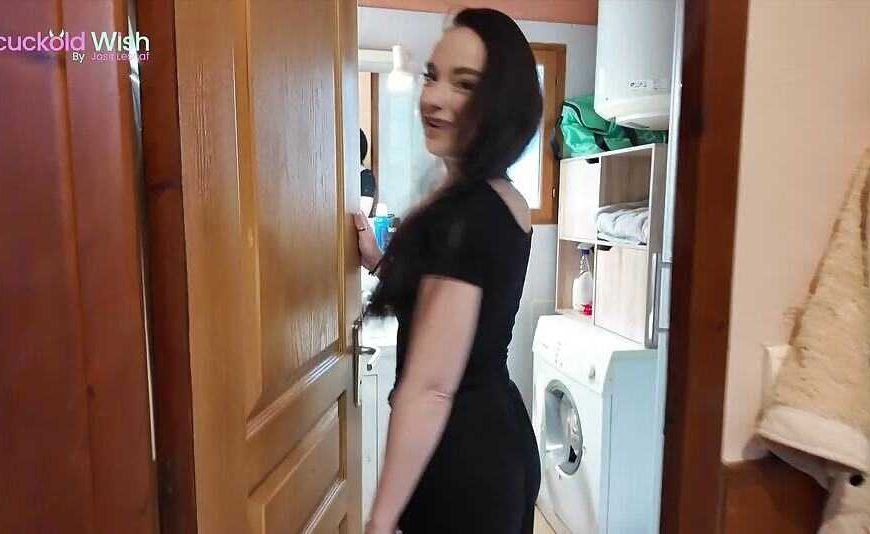 Alice D Pee Teasing