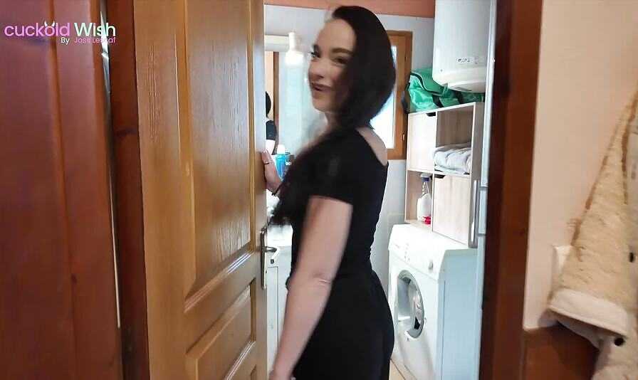 Alice D Pee Teasing