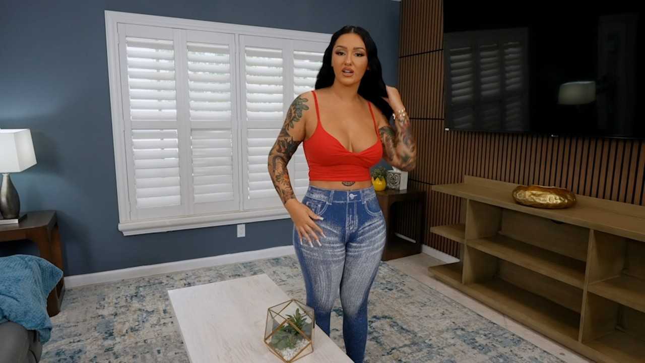 Fucking Your Roommate Roxanne Roselle