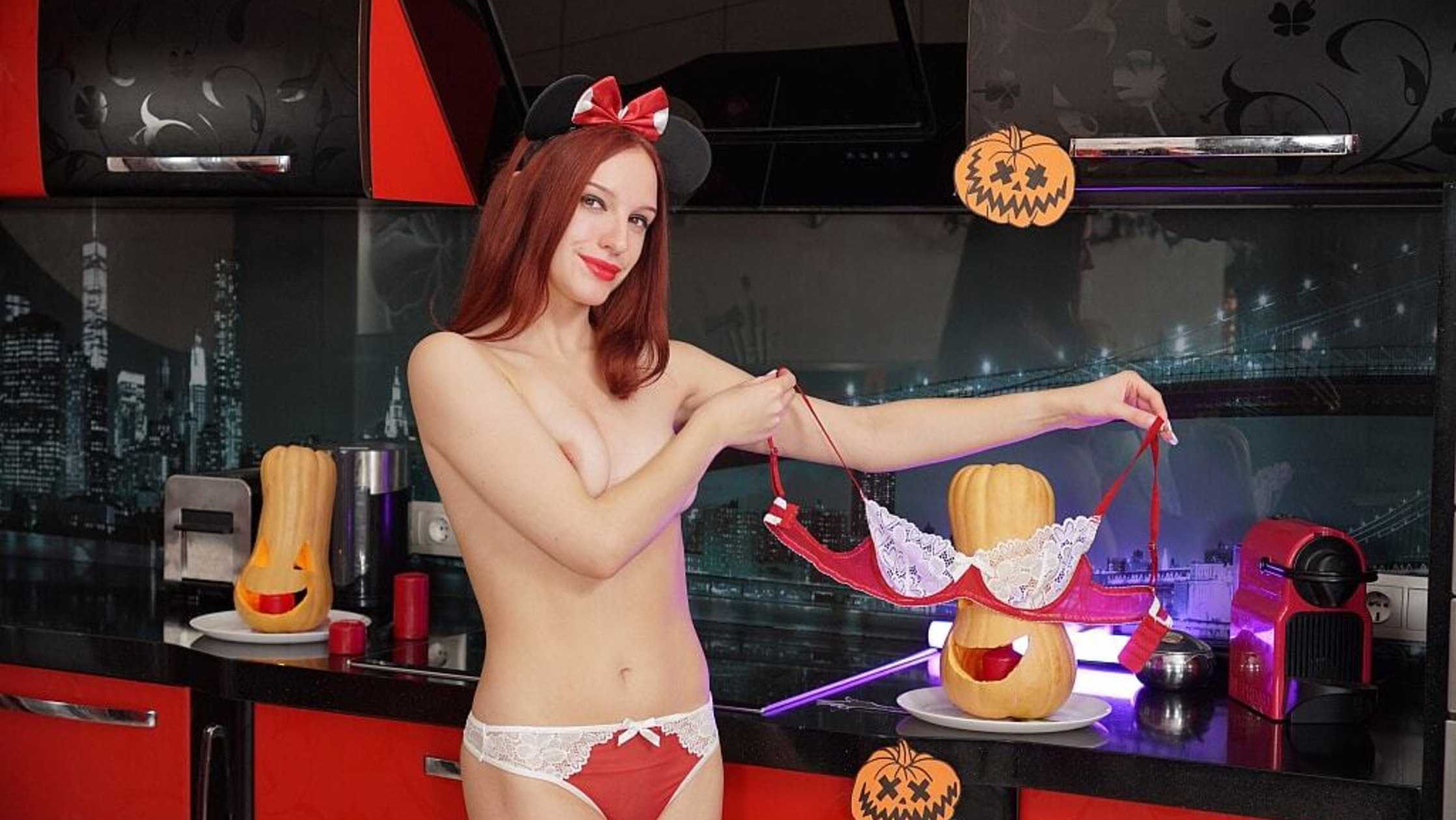 Kenelly Sexy Mini Mouse For Halloween